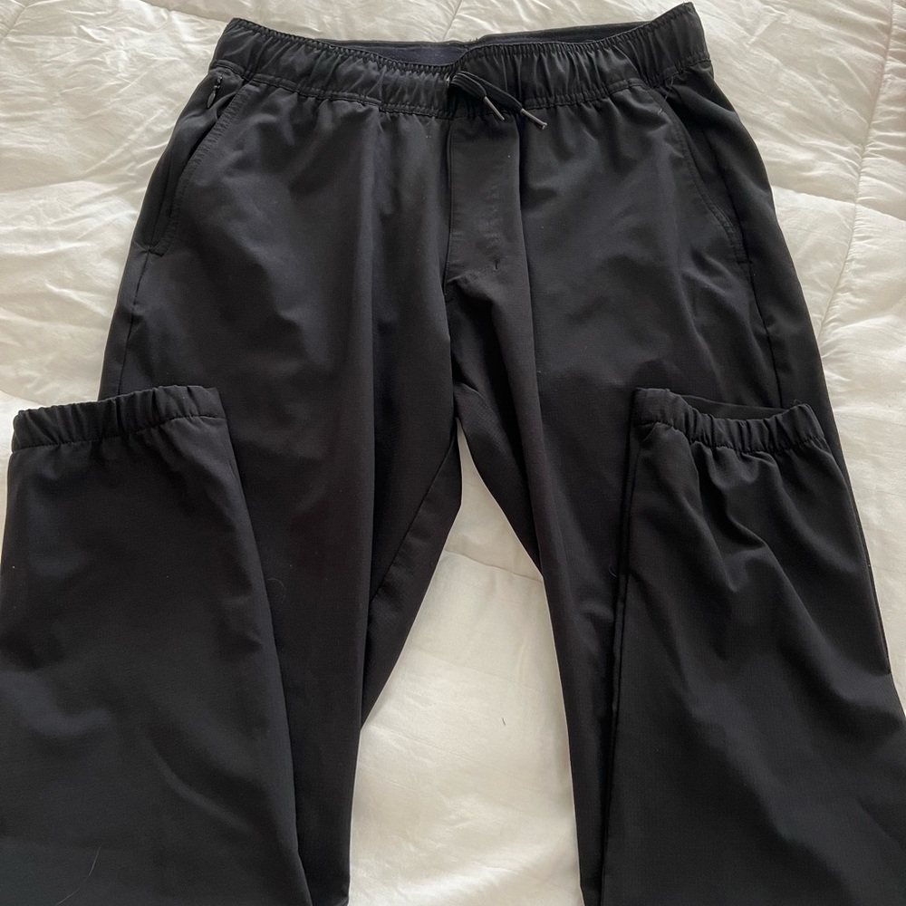 Travis Matthew Joggers